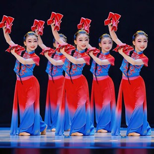 俏小妞舞蹈服儿童秧歌演出服手绢花古典舞2026新款东北服装艺考女