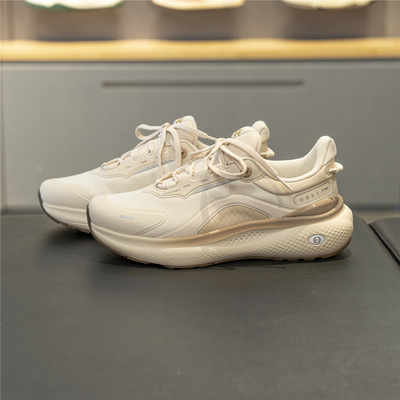 李宁女子SOFTPLUS2潮流休闲鞋