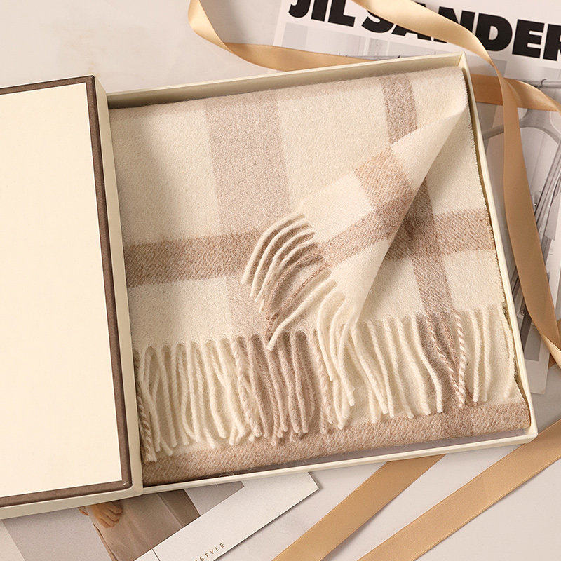 米白色格子羊毛围巾女秋冬季高级感羊绒围脖保暖送女生女友礼盒装,服饰配件/皮带/帽子/围巾,围巾/丝巾/披肩,淘宝优惠券,粉丝福利购,淘宝优惠卷