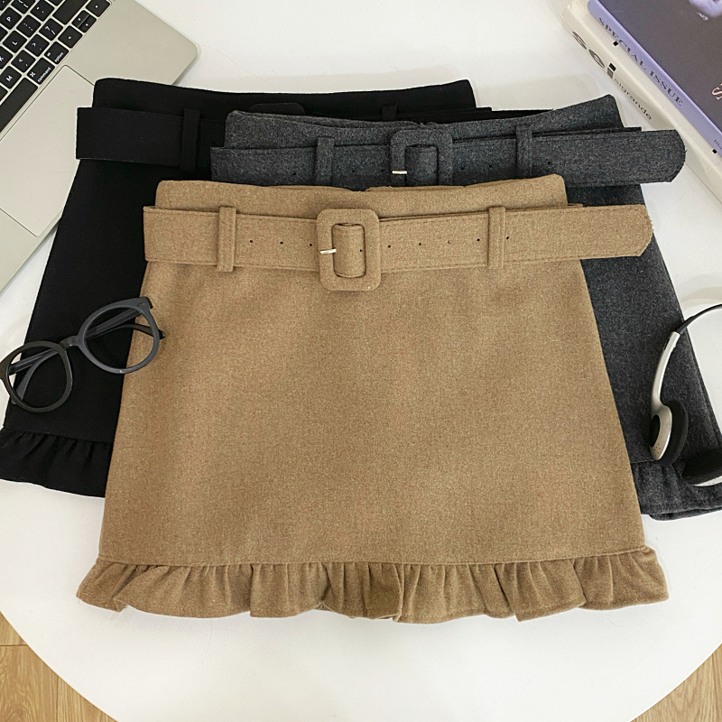 配皮带+百搭木耳边下摆半身裙女