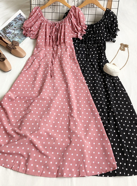 法式连衣裙2021夏季新款甜美波点一字领泡泡袖修身中长款度假裙子