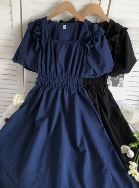 甜美温柔风法式复古方领木耳边泡泡袖收腰中长款大摆连衣裙女