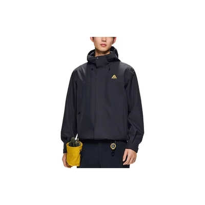 安踏水壳冲锋衣男款单层透湿耐磨软壳防风雨户外徒步露营风衣外套