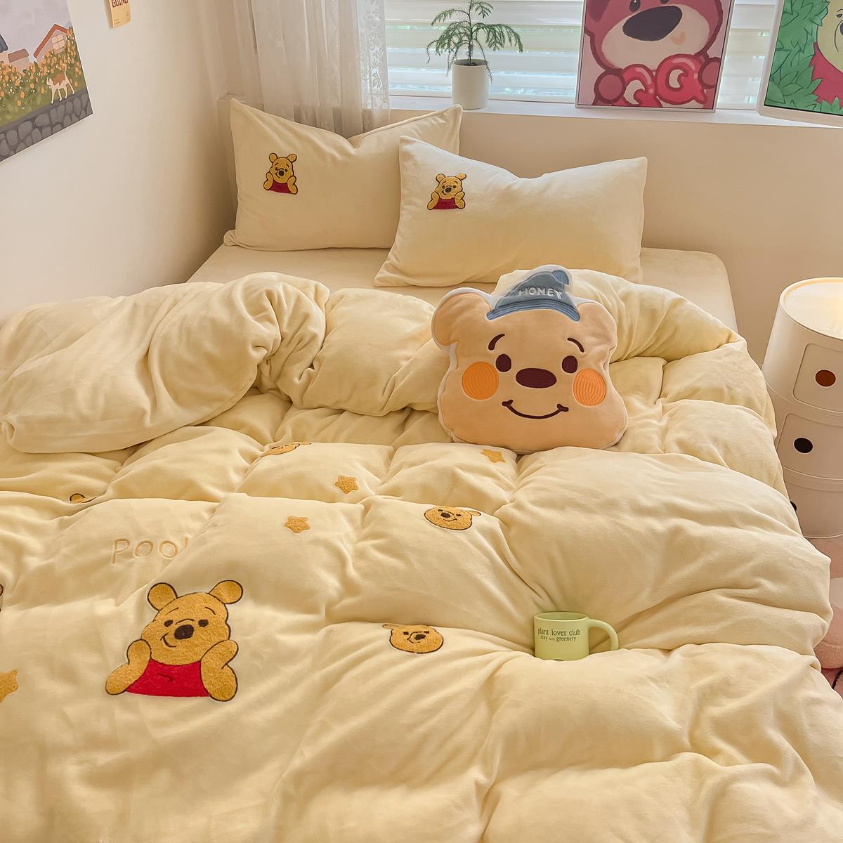 秋冬保暖迪士尼刺绣加厚牛奶绒