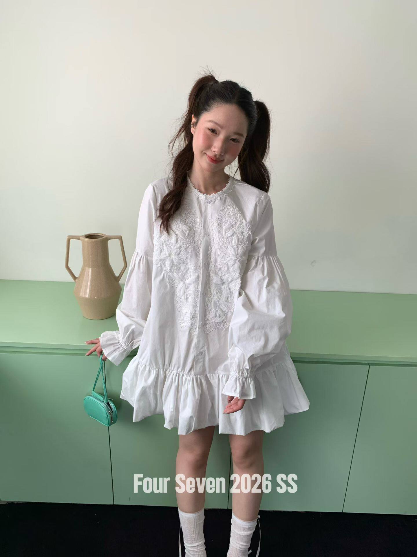 Fourseven 正版春季新款韩版气质系韩版蕾丝拼接宽松衬衫连衣裙女