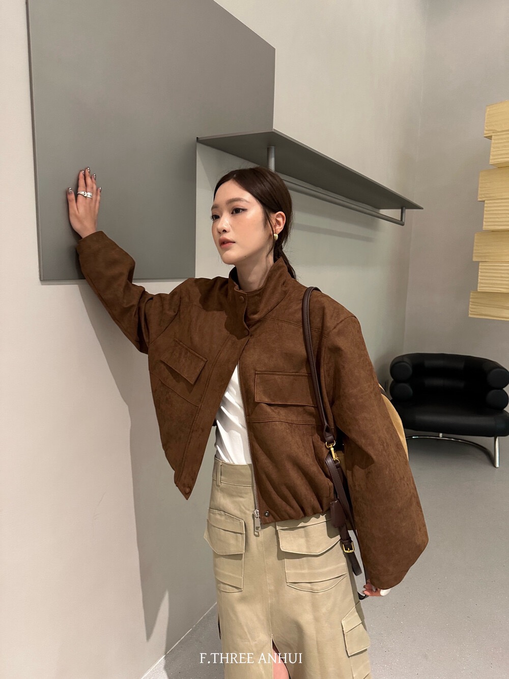 F.THREE三姐妹2025秋季麂皮绒立领复古夹克高级感短外套宽松拉链