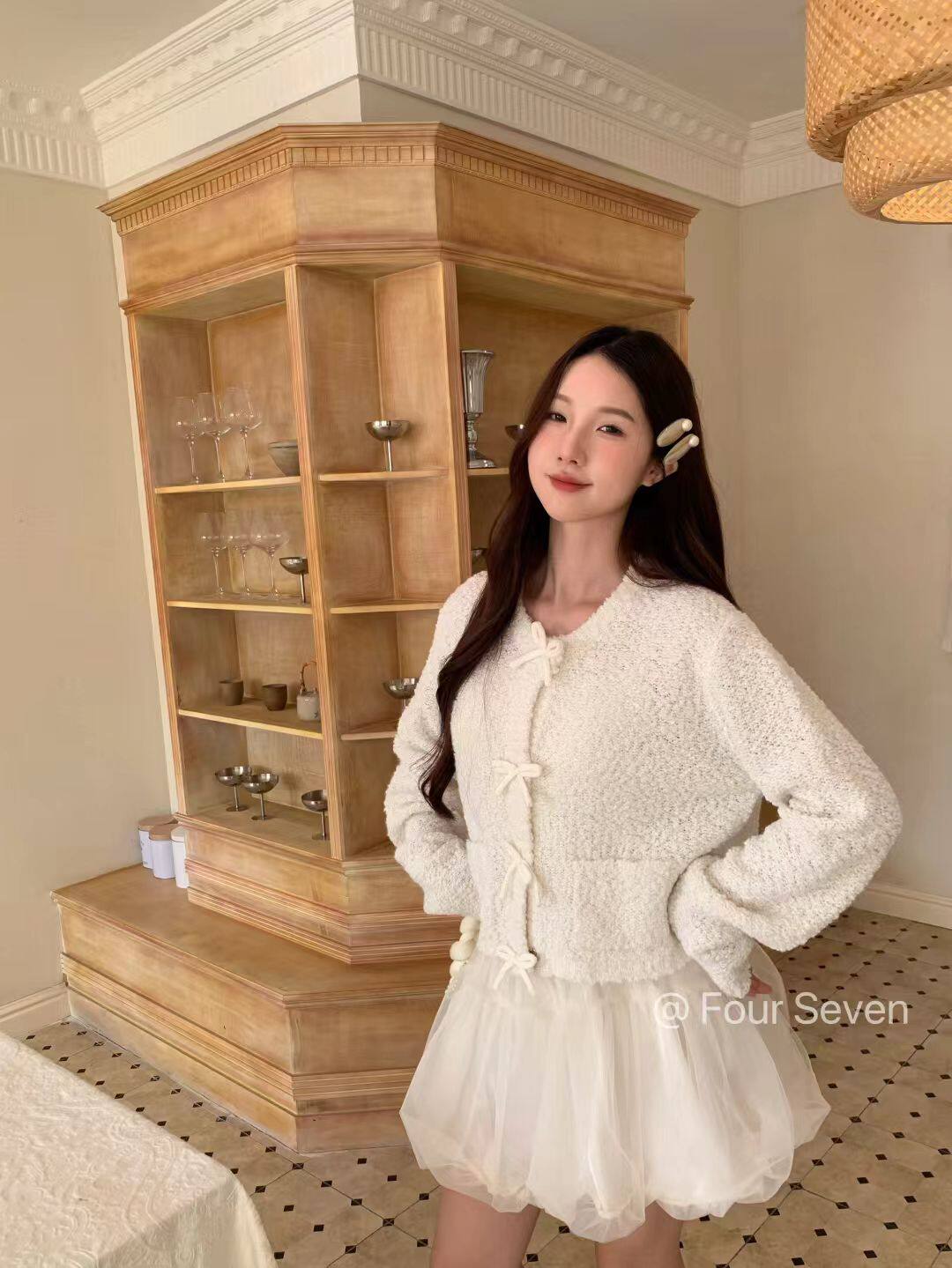 Fourseven十三行2025新款时尚百搭蝴蝶结针织开衫女短款毛衣外套