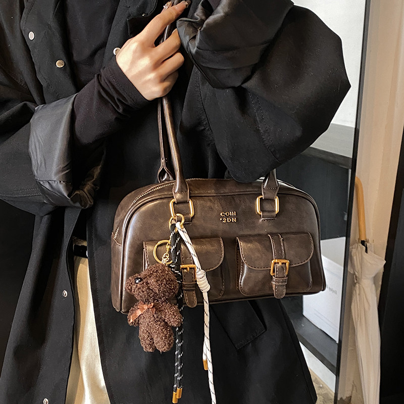 高级感复古保龄球包包女包2025新款大容量通勤单肩包手提腋下包,箱包皮具/热销女包/男包,托特包,淘宝优惠券,粉丝福利购,淘宝优惠卷