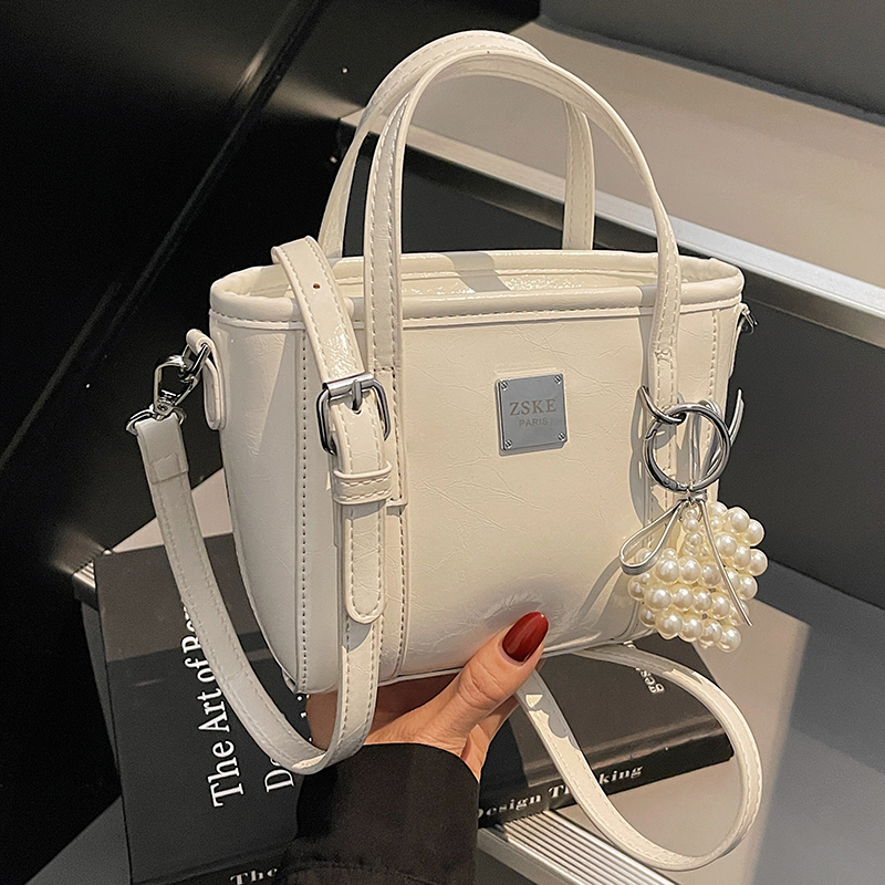 高级感小众洋气水桶包