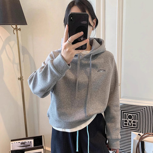 刺绣灰色短款 加绒加厚上衣小个子套头外套 连帽卫衣女2025秋冬新款