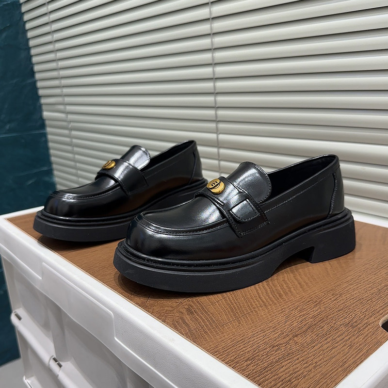 英伦风真皮厚底乐福鞋女2026春季新款黑色金属扣百搭老钱风小皮鞋