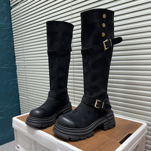 英伦风皮带扣高筒靴女真皮马丁靴冬季厚底增高显瘦黑色长筒机车靴