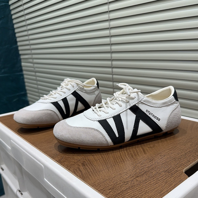 韩版复古风白色拼色德训鞋女阿甘2026春季系带休闲运动鞋百搭板鞋,女鞋,德训鞋,淘宝优惠券,粉丝福利购,淘宝优惠卷