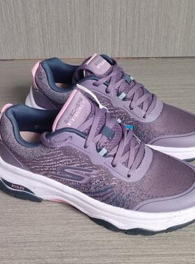 Skechers斯凯奇秋季新款女子户外健步鞋耐磨休闲运动鞋124448