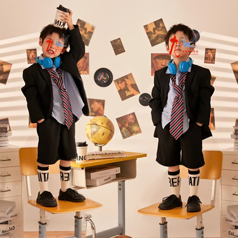 影楼拍照学院风模卡主题写真服装男童西装T台走秀大赛儿童演出服