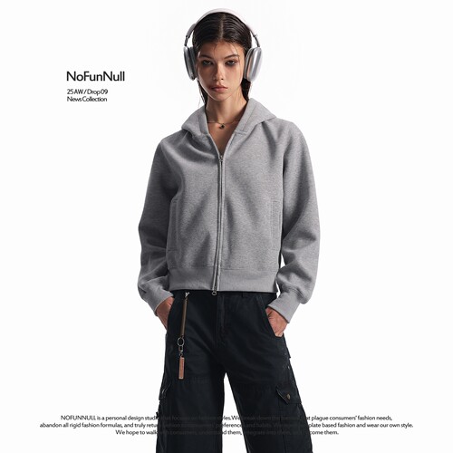 NOFUNNULL美式复古短款连帽卫衣