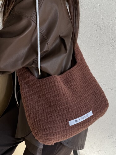 一坨肥猫猫 手工编织diy毛线斜挎包自制钩针云朵棉加粗包材料包