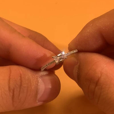 食指冰糖女款戒叠戒长方形冰花细排戴百搭S925钻戒纯银戒指莫桑石