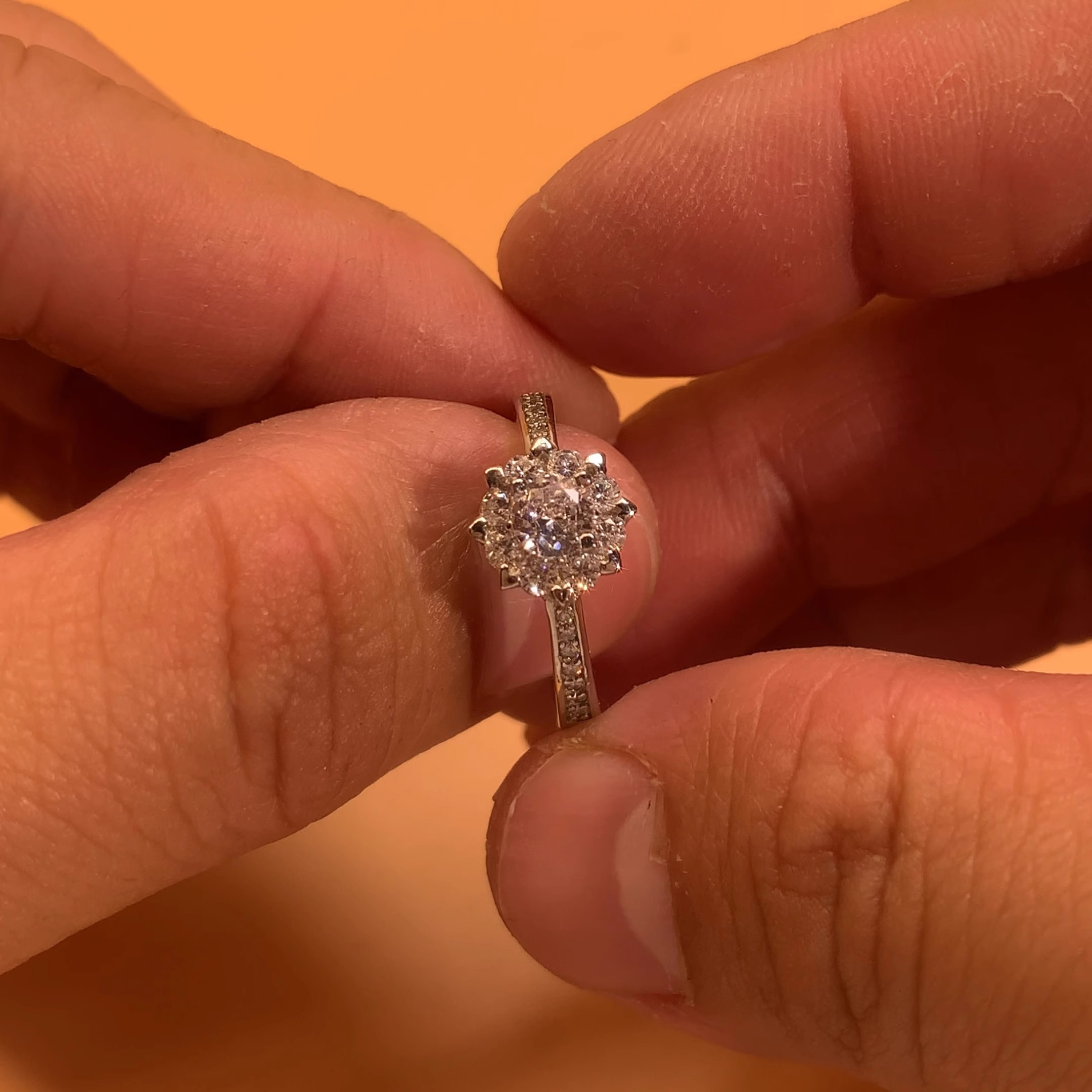 雪花克拉钻戒结婚女戒指纯银高端仿真钻石珠宝饰品指环求婚礼满钻