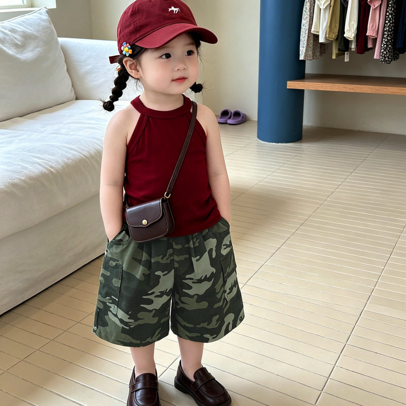 韩范潮酷女童夏季吊带套装2026新款宝宝洋气迷彩工装七分裤外出服
