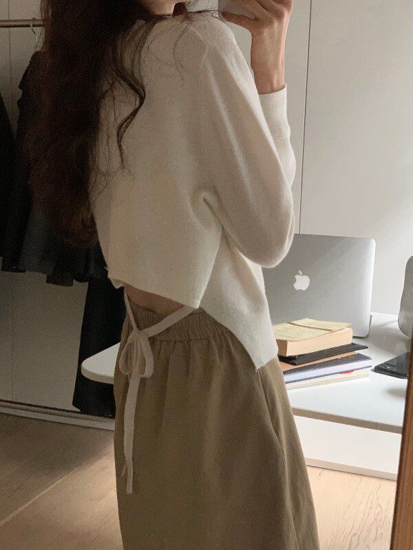 早春纯欲韩版简约百搭设计感后背露腰系带针织羊毛开衫女