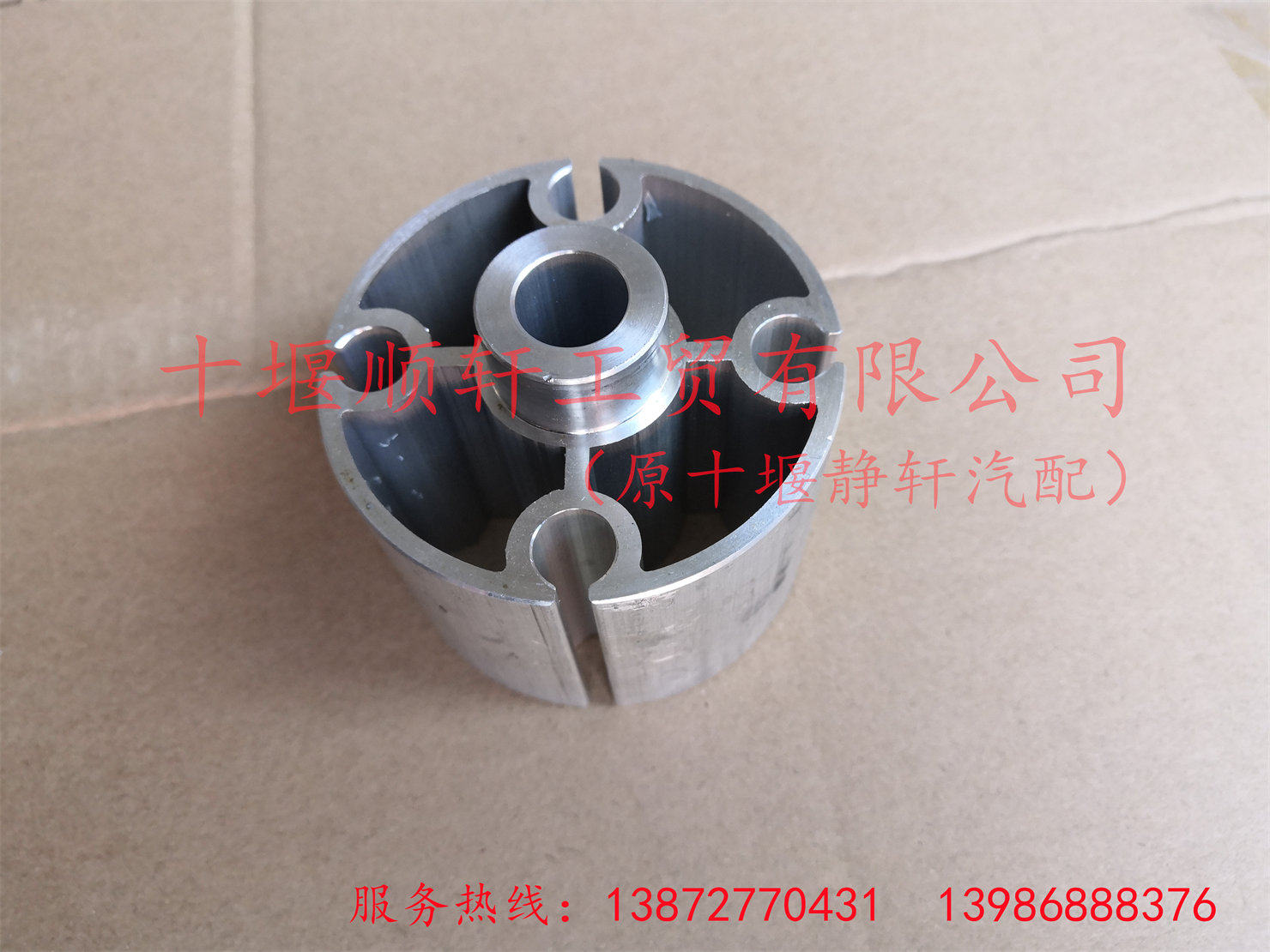 康明斯6CT8.3工程机械发动机风扇隔块3910130
