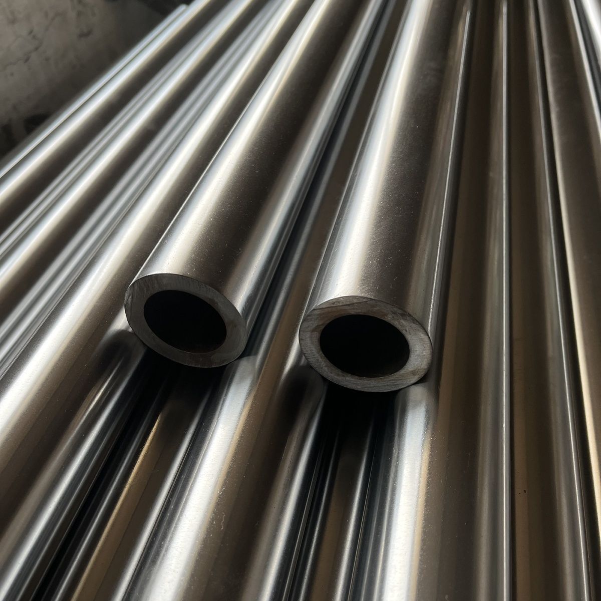 镀铬钢管无缝精密加工厚薄壁切割