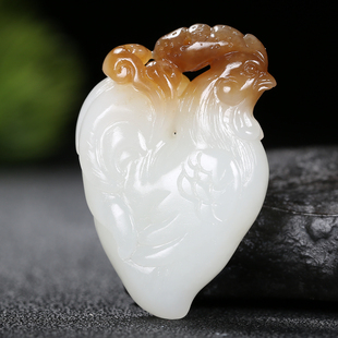 新疆和田玉且末料羊脂白玉生肖鸡吊坠