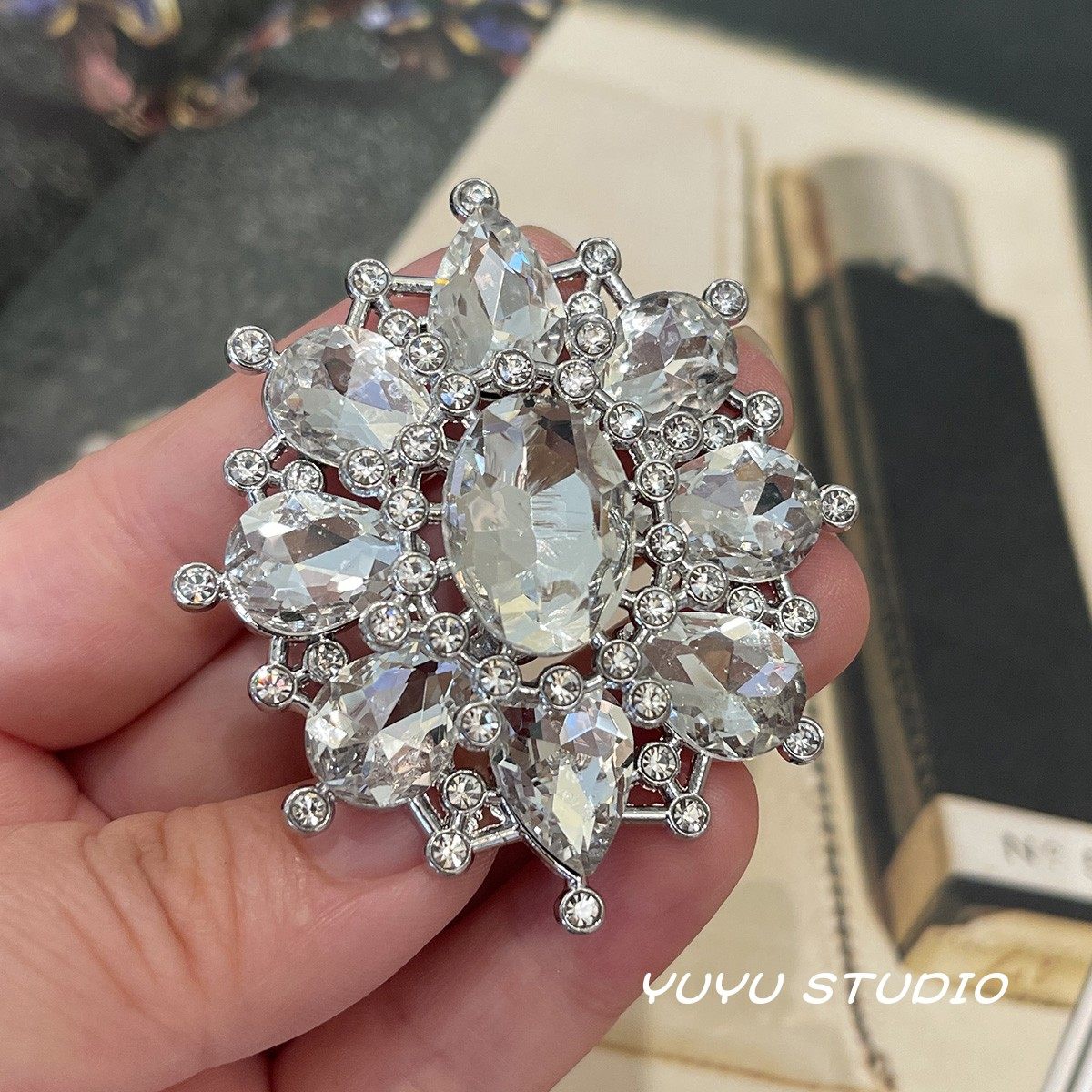 高端重工超闪镶钻大纽扣裘皮大衣皮草礼服装饰扣服装帽子金属扣,居家布艺,纽扣,淘宝优惠券,粉丝福利购,淘宝优惠卷