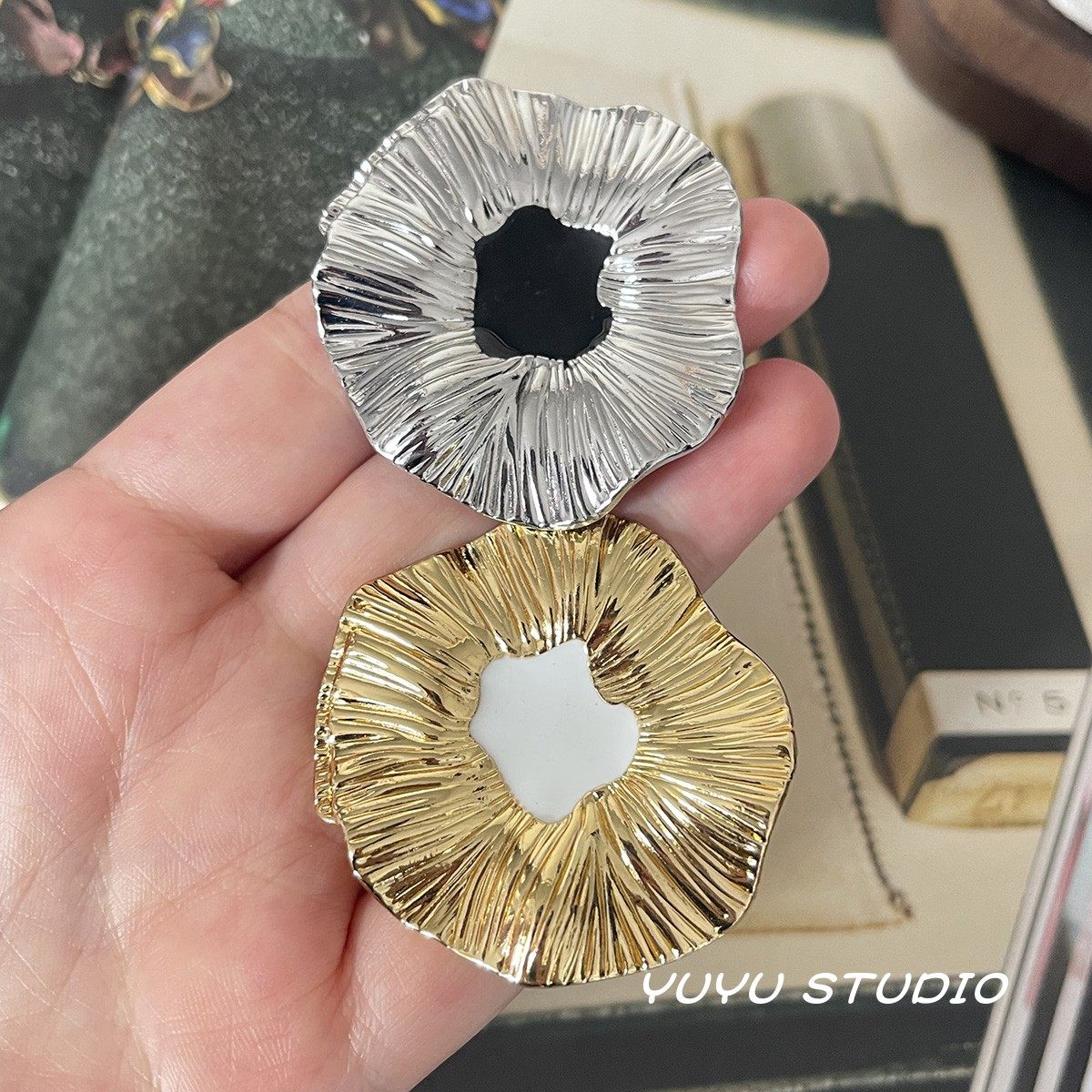 45MM大扣子荷叶金属纽扣貂皮大衣皮草外套装饰扣西服毛衣百搭扣子,居家布艺,纽扣,淘宝优惠券,粉丝福利购,淘宝优惠卷