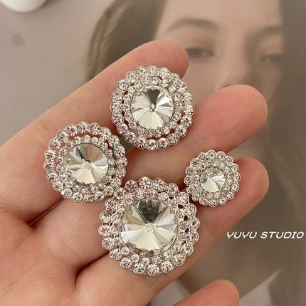 高级感精致圆形水钻合金底纽扣衬衫连衣裙装饰扣大衣外套皮衣扣子