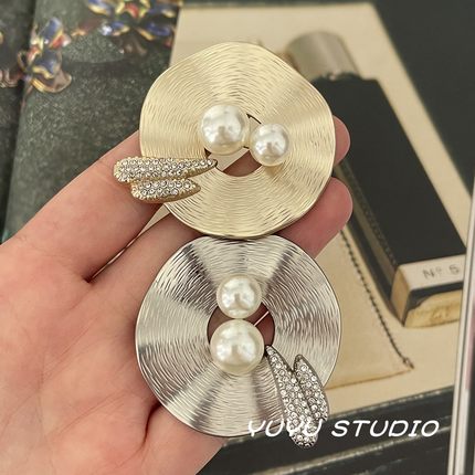 小众设计感荷叶珍珠纽扣裘皮大衣皮草装饰扣毛呢外套西服大金属扣