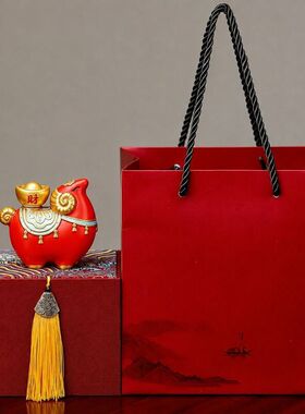 羊年吉祥物锦盒装高档国潮羊礼品桌面摆件小羊文创伴手礼新年礼物