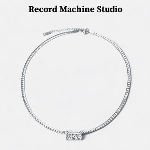 银色方块字母项链女设计感小众气质蛇骨choker颈链高级感锁骨链潮