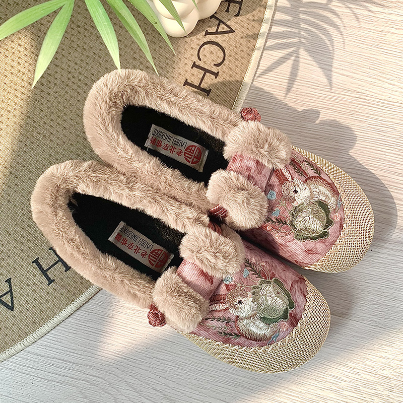 冬季女新款加绒加厚保暖女士棉鞋新中式国风绣花妈妈鞋老北京布鞋