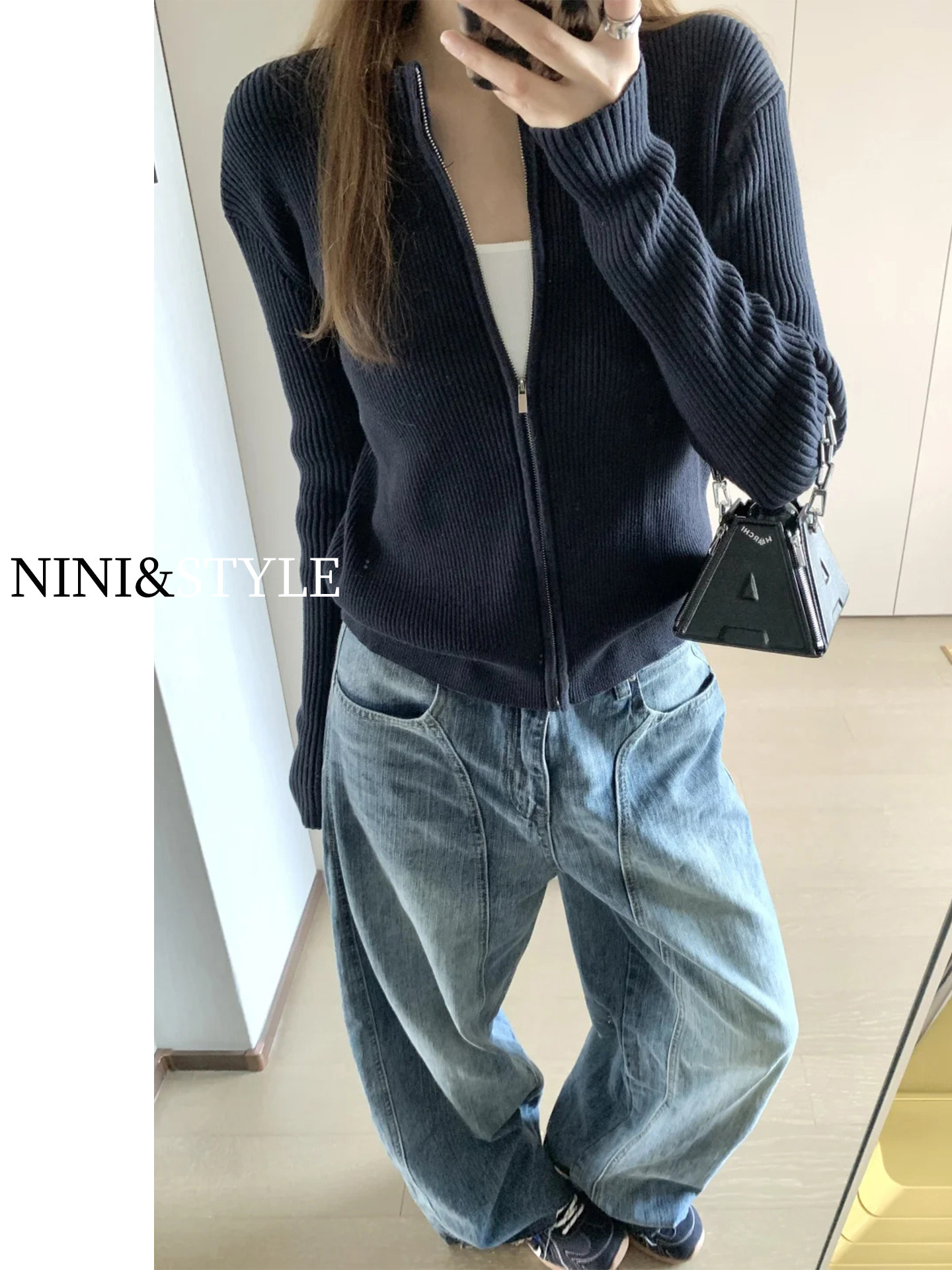 American Retro Scimitar-Style Wide-Leg Fleece-Lined Jeans for Women, 2025 Autumn and Winter New High-Waisted Loose Slimming Straight-Leg Pants