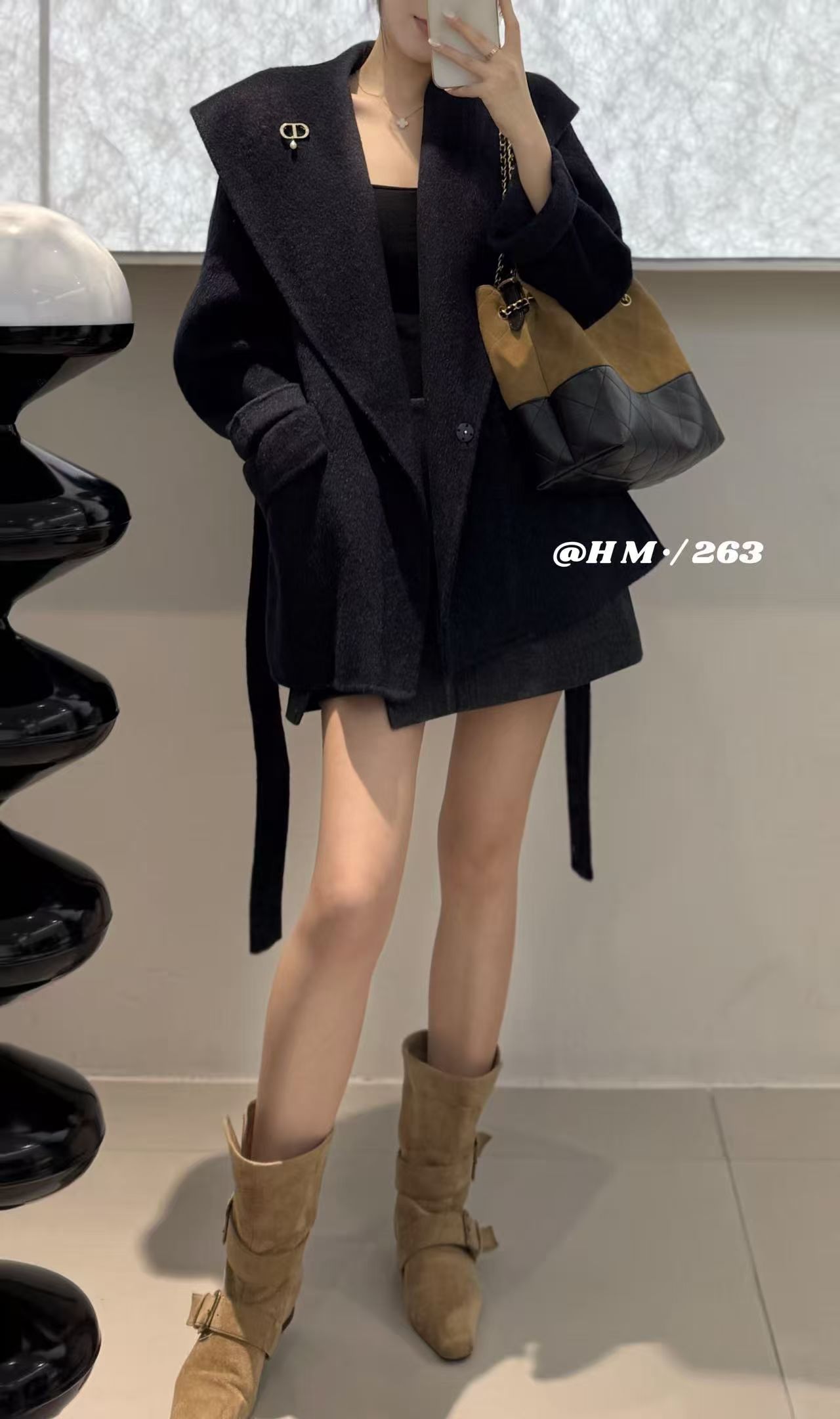 2025秋冬新款韩版宽松显瘦百搭纯色翻领单排扣毛呢外套女