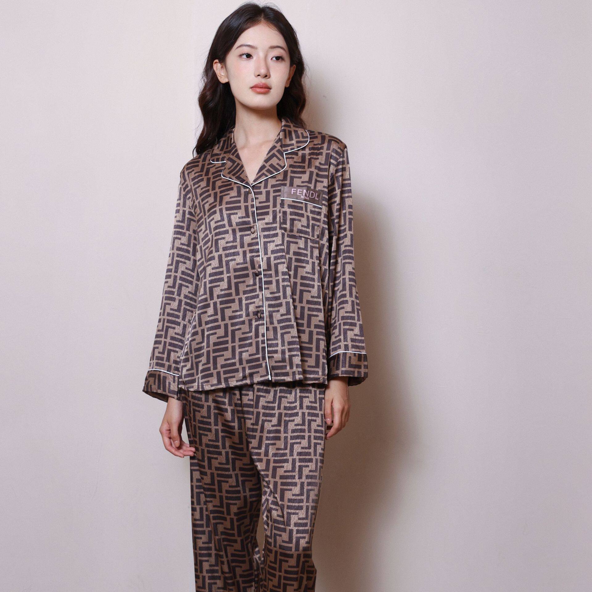 感轻奢睡衣女春秋季长袖套装丝绸2026新款家居服韩版印花薄款外贸
