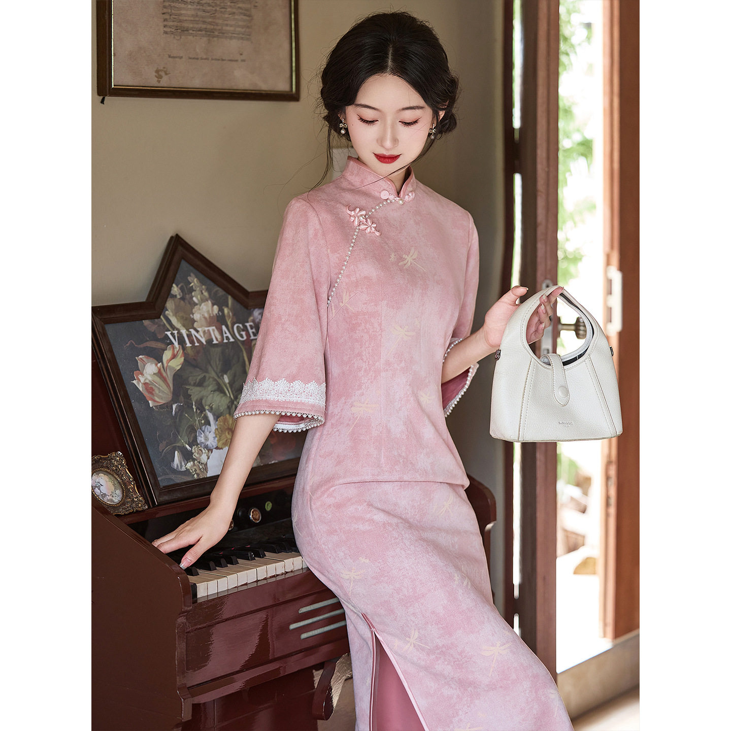 长袖旗袍女新中式2026新款粉色连衣裙秋冬复古气质高端绝美麂皮