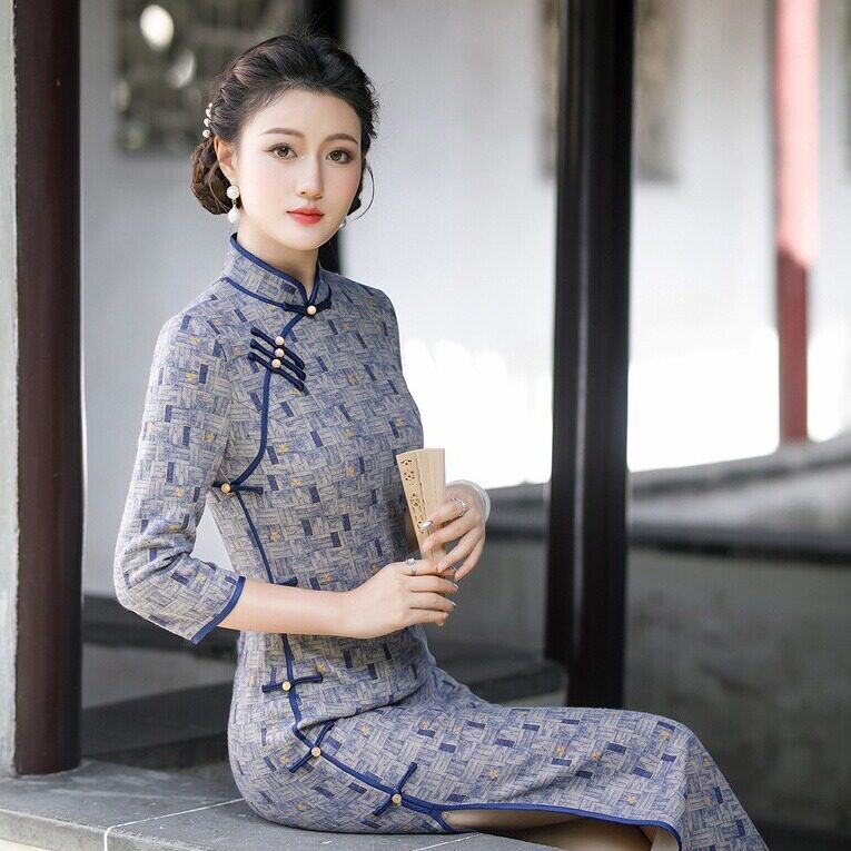 长袖旗袍秋冬保暖连衣裙中年女妈妈格子日常穿礼服大码复古民国风