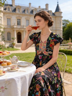 ｛法式庄园｝夏萨珑！富家千金丹麦重工手工钉珠刺绣摩洛哥仙女裙