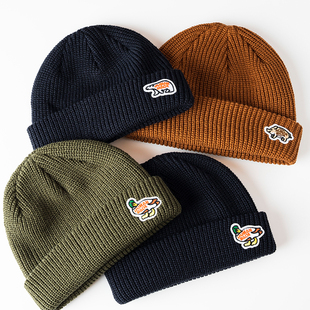 日系针织帽男女情侣瓜皮帽潮牌短款冷帽鸭子北极熊小猪刺绣毛线帽