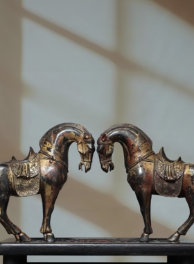 仿古纯铜器雕古玩收藏唐马一对博物馆装饰展览艺术品桌面复古摆件