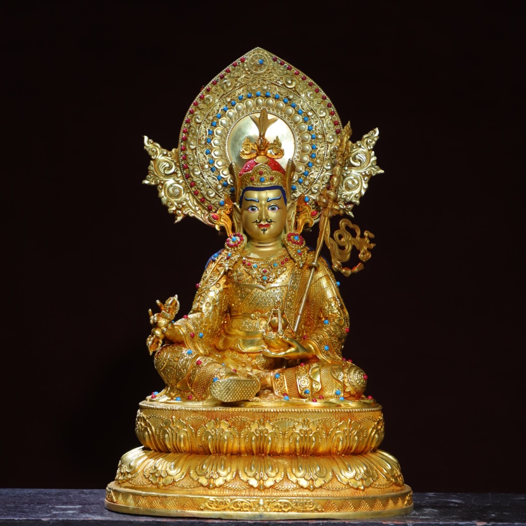 全鎏金莲花生大士室内家用精工铜雕莲花生大师佛像西藏传密宗摆件