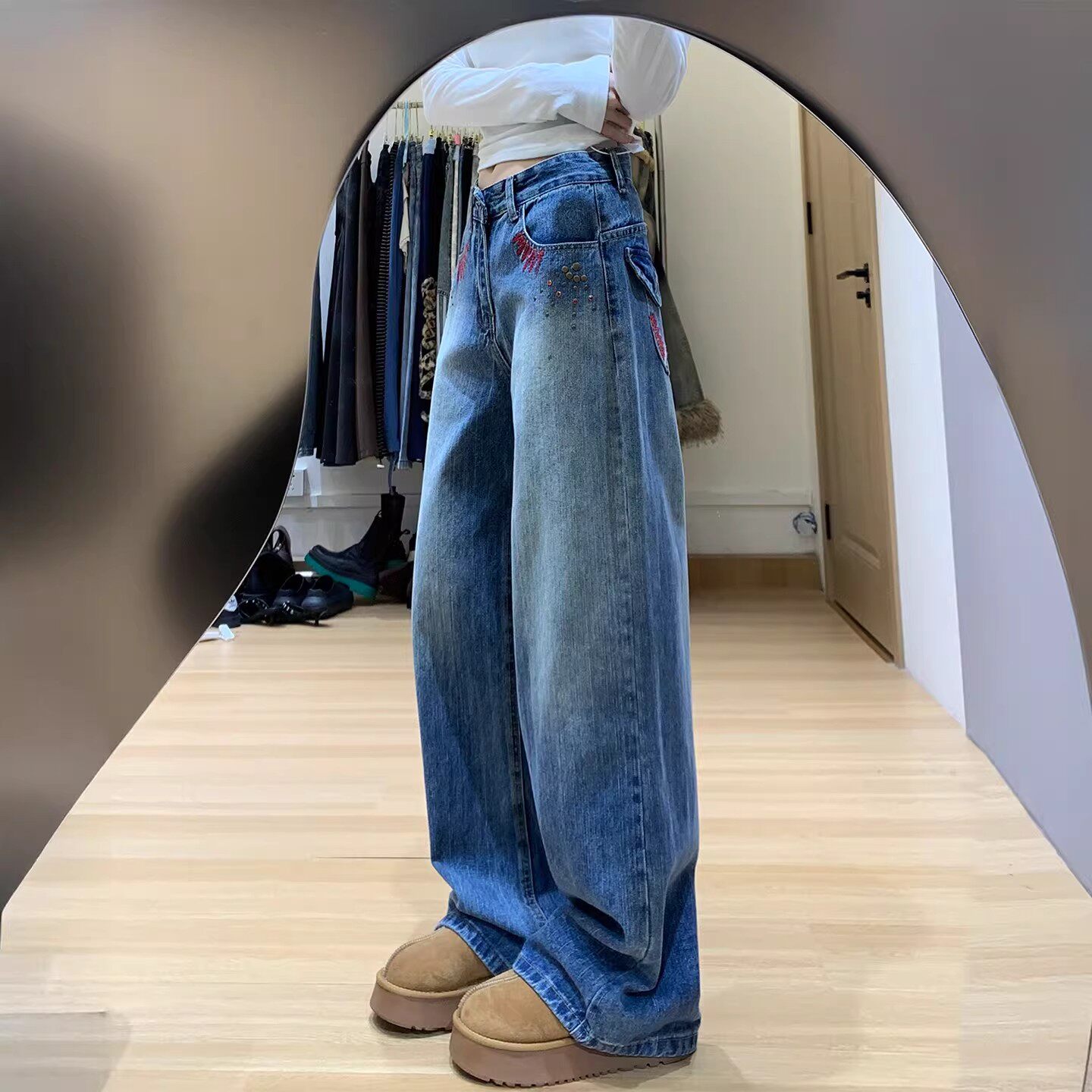 复古蓝刺绣钉珠牛仔裤女春季新款大码胖mm重工水洗宽松显瘦直筒裤