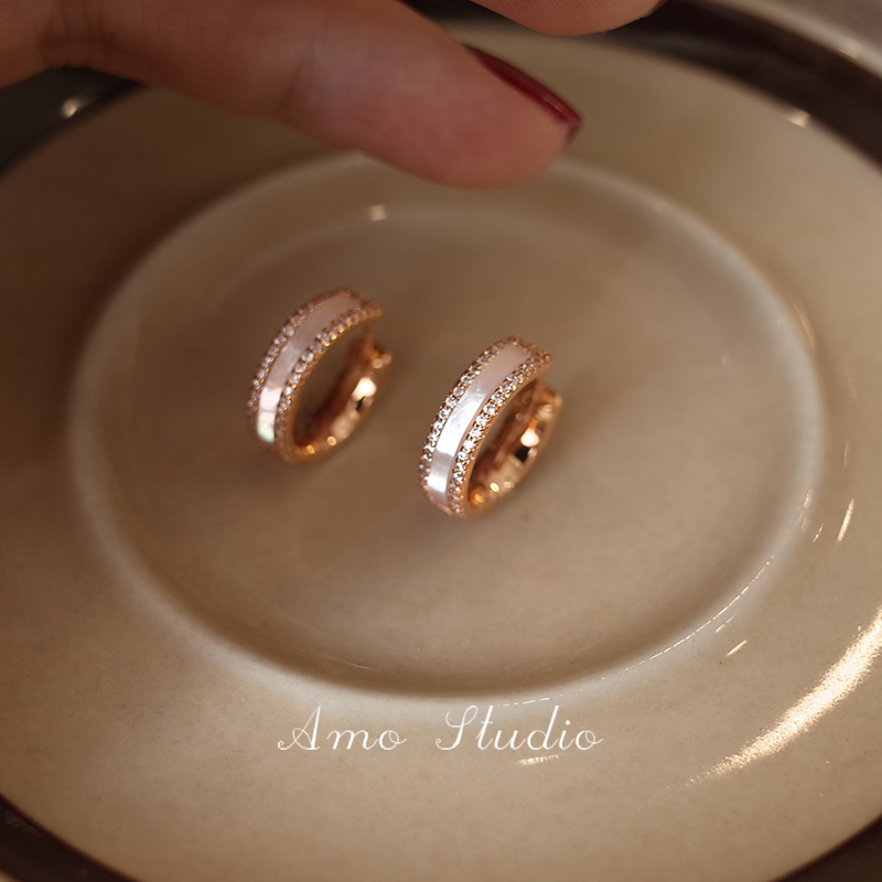 AMO闪钻贝壳圆圈耳环女简约百搭