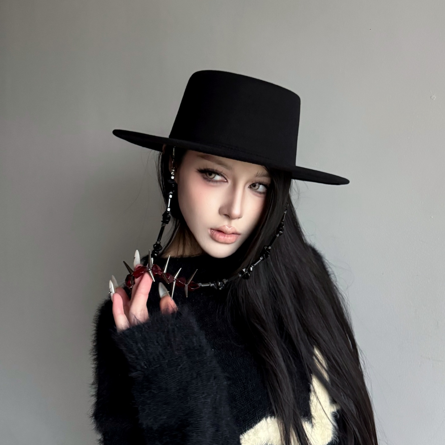 原创小众暗黑系红色碎石铆钉链条仿毛呢平顶帽子复古大檐礼帽秋冬