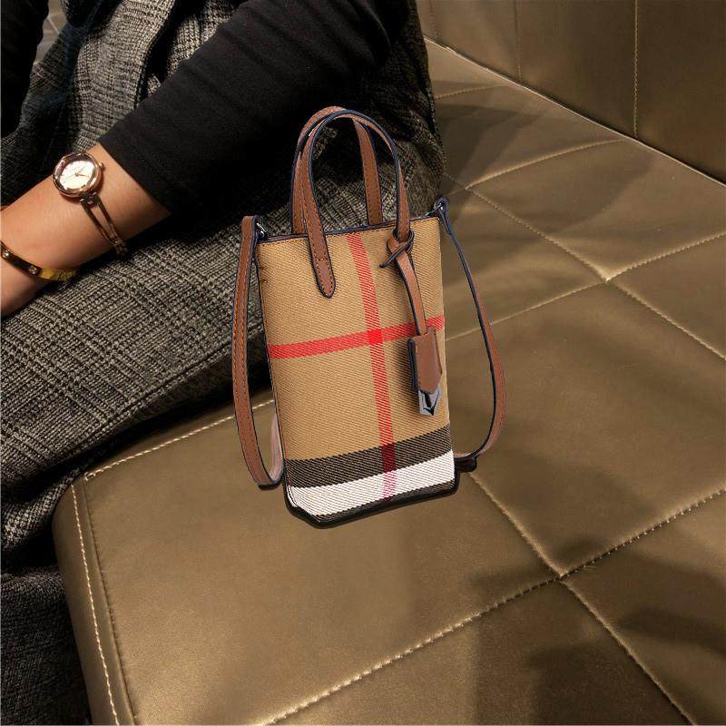 爆款迷你手机包女斜挎2025新款洋气小包包百搭轻便真皮格纹帆布包,箱包皮具/热销女包/男包,手机包,淘宝优惠券,粉丝福利购,淘宝优惠卷