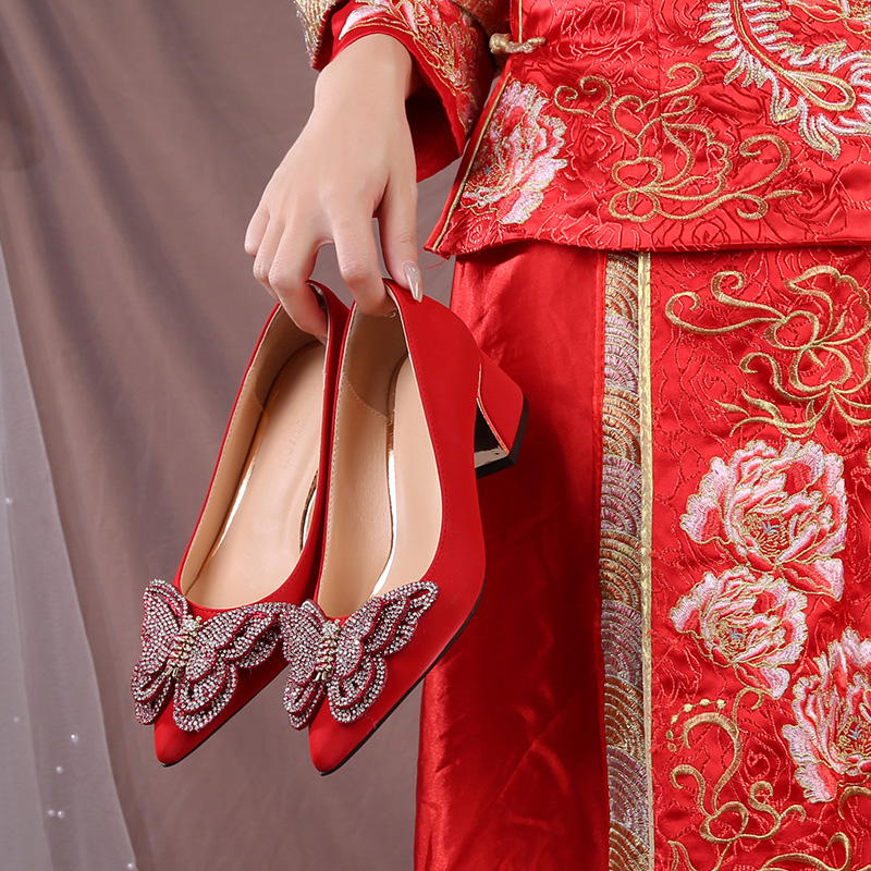 百诗友秀禾新娘鞋主婚纱