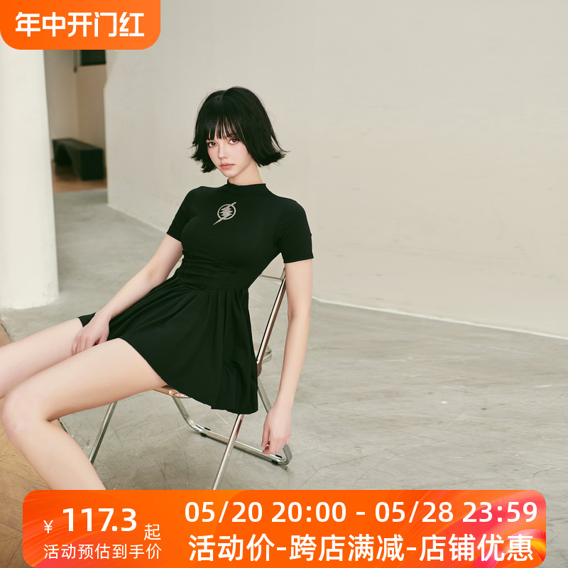 小闪电|原创少年齐高冷范保守平角连体裙短袖小众显瘦女泳衣-封面